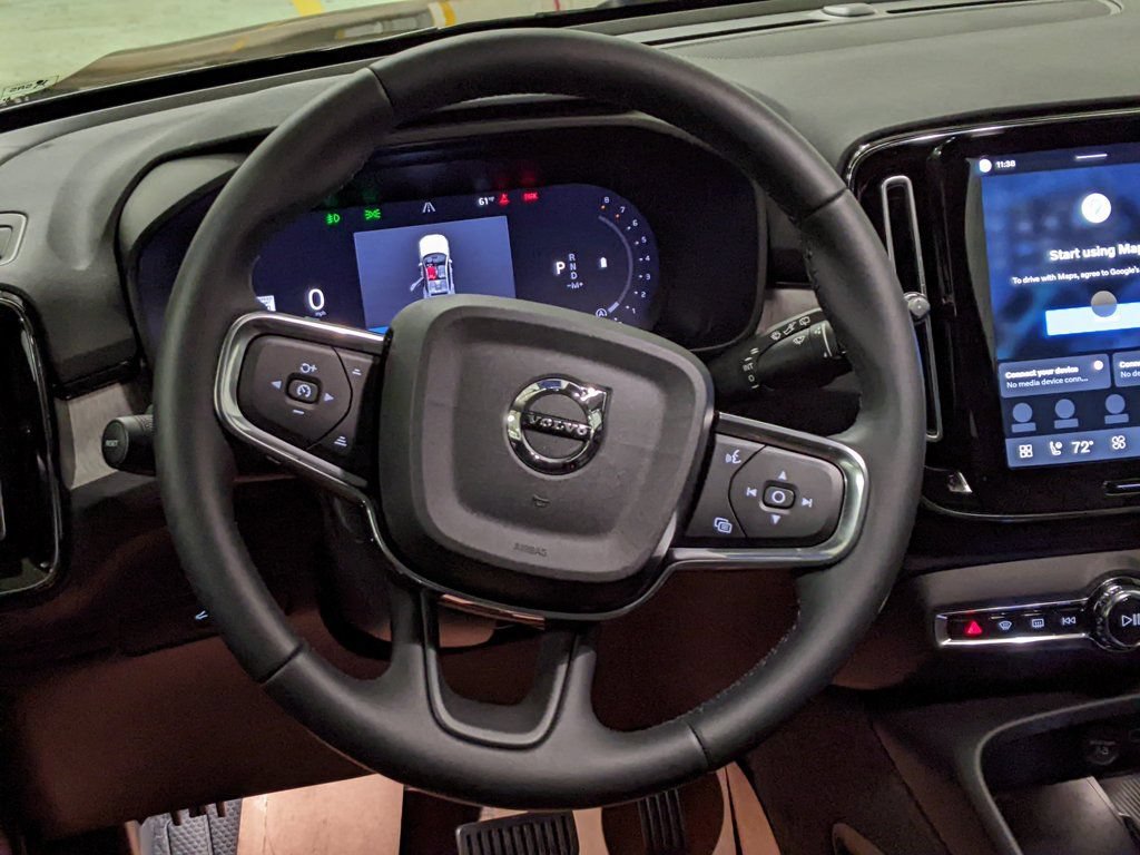 New 2026 Volvo XC40 B5 Plus w/ Climate Package AWD/4WD image 14