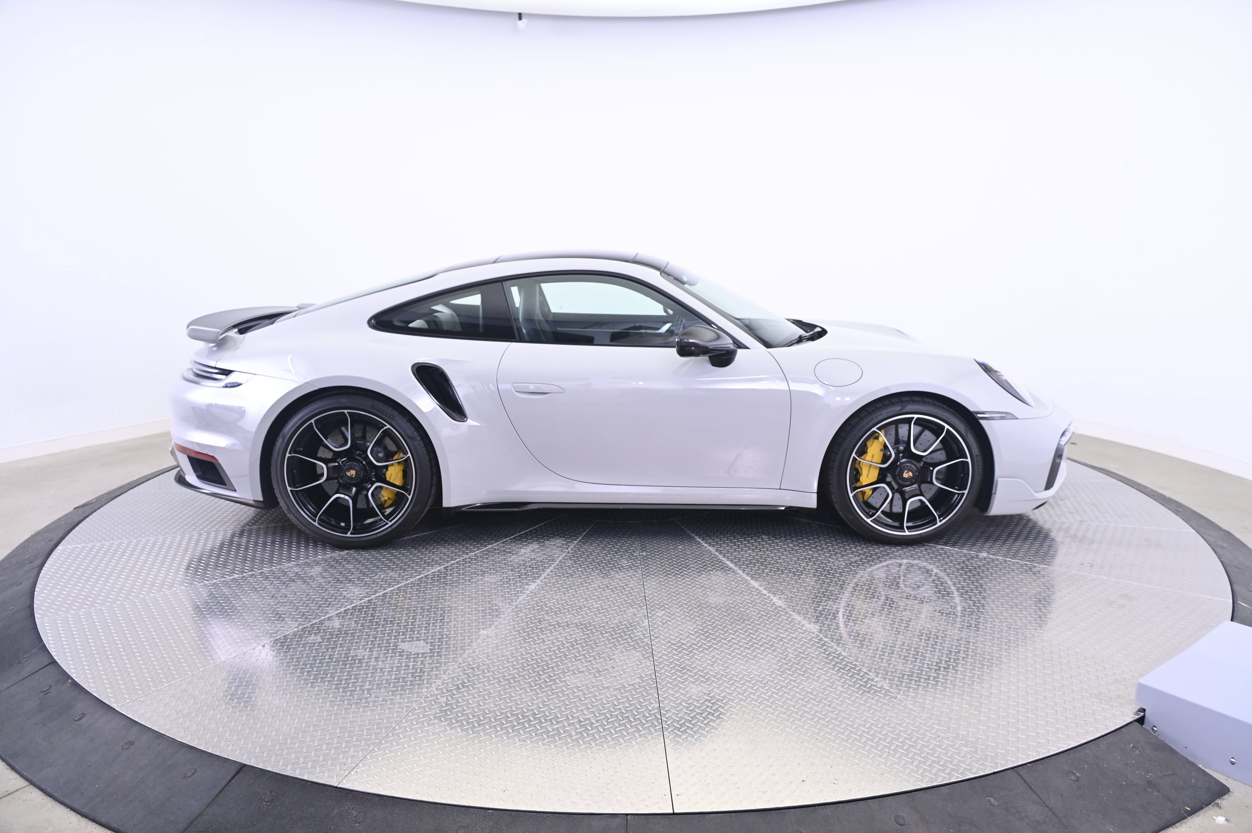 Certified 2021 Porsche 911 Turbo S AWD/4WD image 8