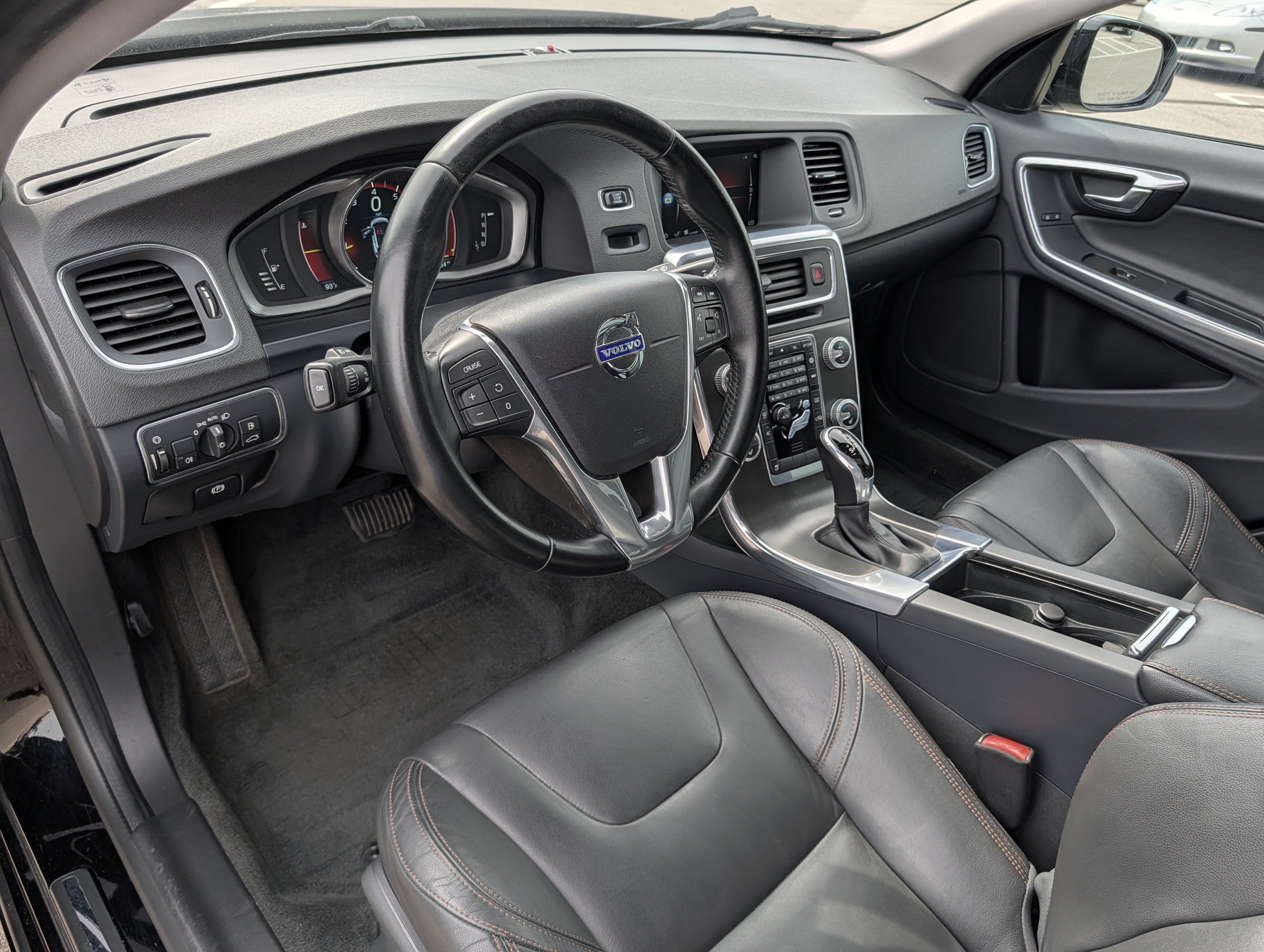 Used 2016 Volvo V60 T5 Cross Country AWD/4WD image 18