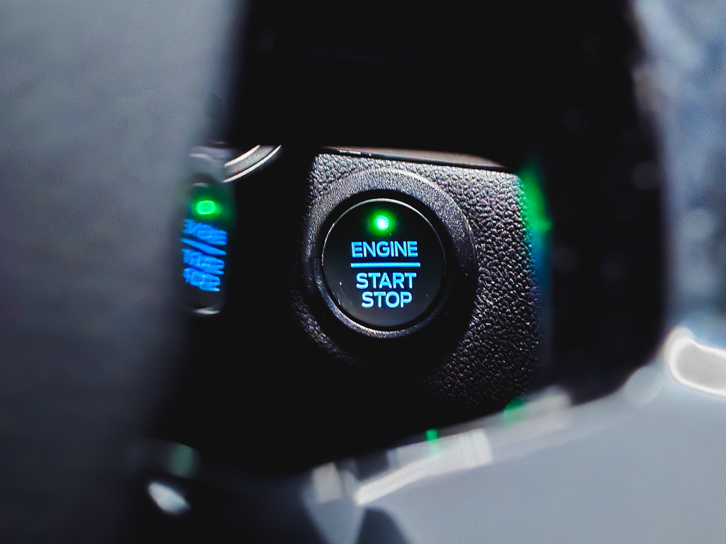 Used 2021 Ford Escape SE w/ Convenience Package FWD image 26