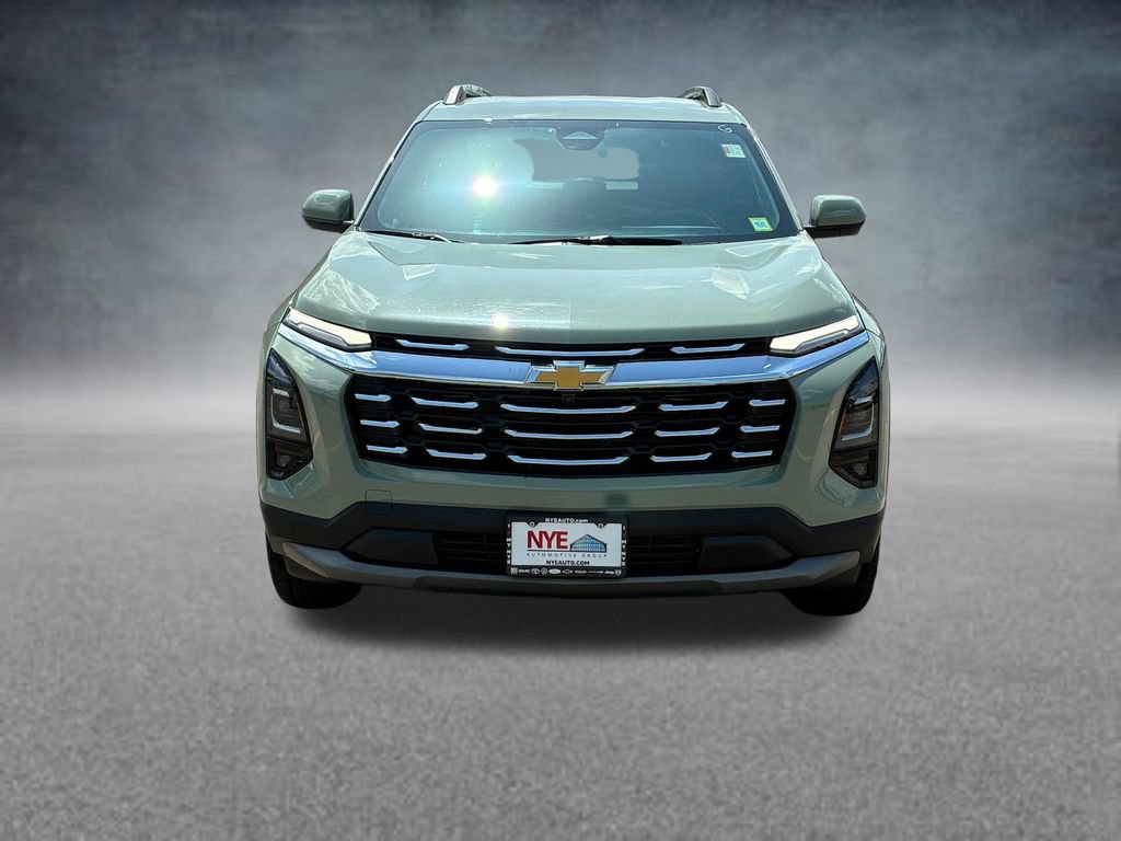 Used 2025 Chevrolet Equinox LT w/ Convenience Package II FWD image 9
