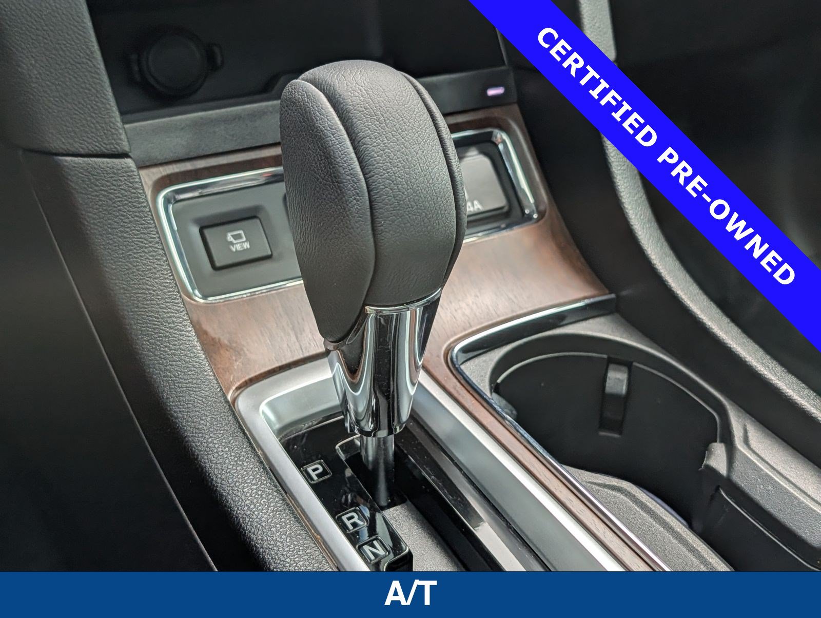 Used 2025 Subaru Ascent Touring AWD/4WD image 35