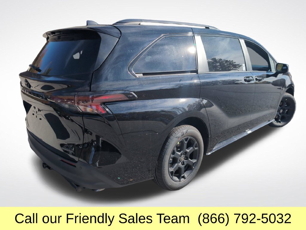 New 2026 Toyota Sienna XLE Woodland Edition AWD/4WD image 5