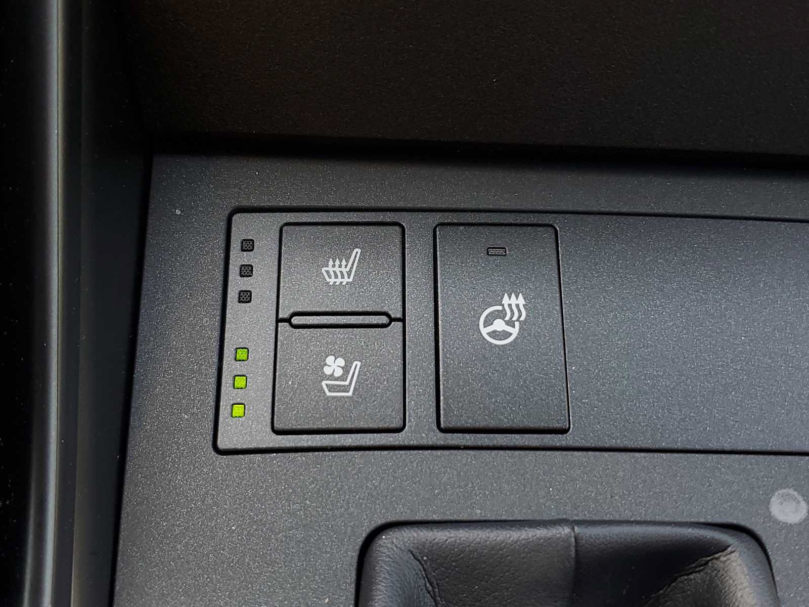 Used 2023 Lexus IS 300 w/ Premium Package RWD image 49