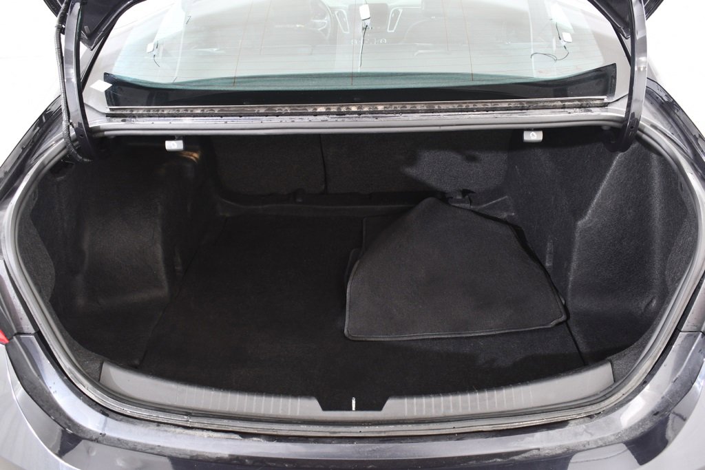 Used 2023 Chevrolet Malibu RS image 20