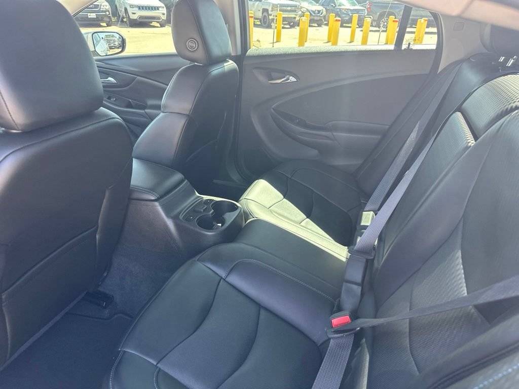 Used 2017 Chevrolet Volt Premier w/ Driver Confidence II Package FWD image 19