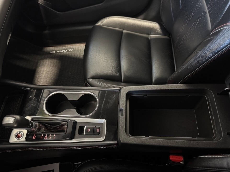 Used 2025 Nissan Altima 2.5 SR image 41