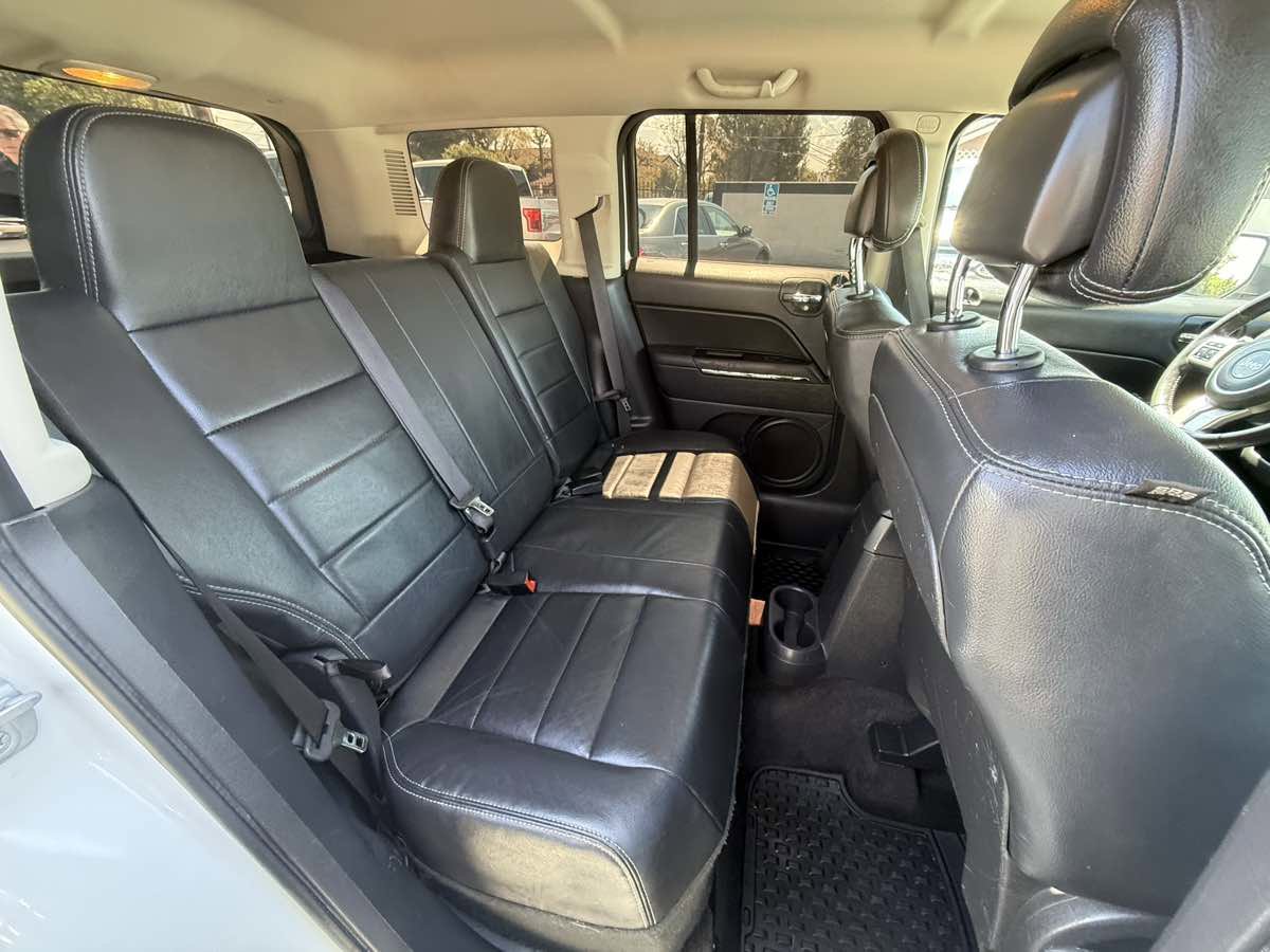 Used 2014 Jeep Patriot Limited FWD image 32