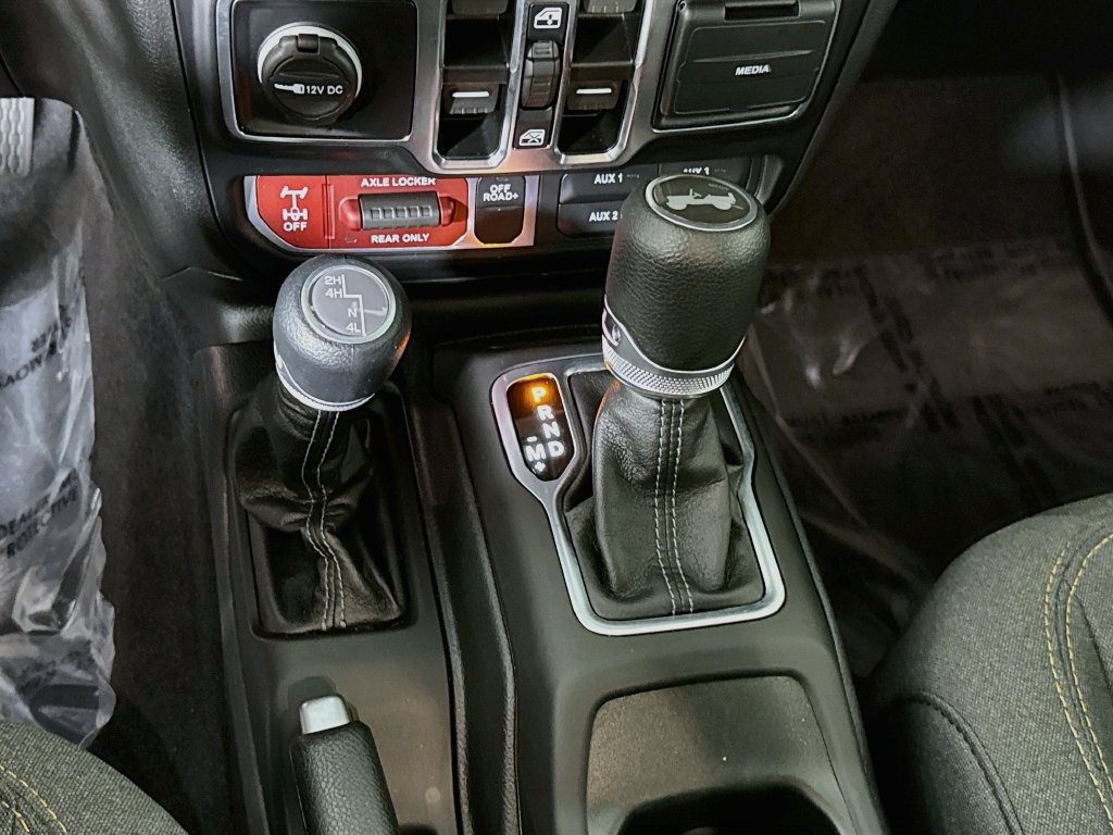 Used 2025 Jeep Wrangler Unlimited Sport AWD/4WD image 8