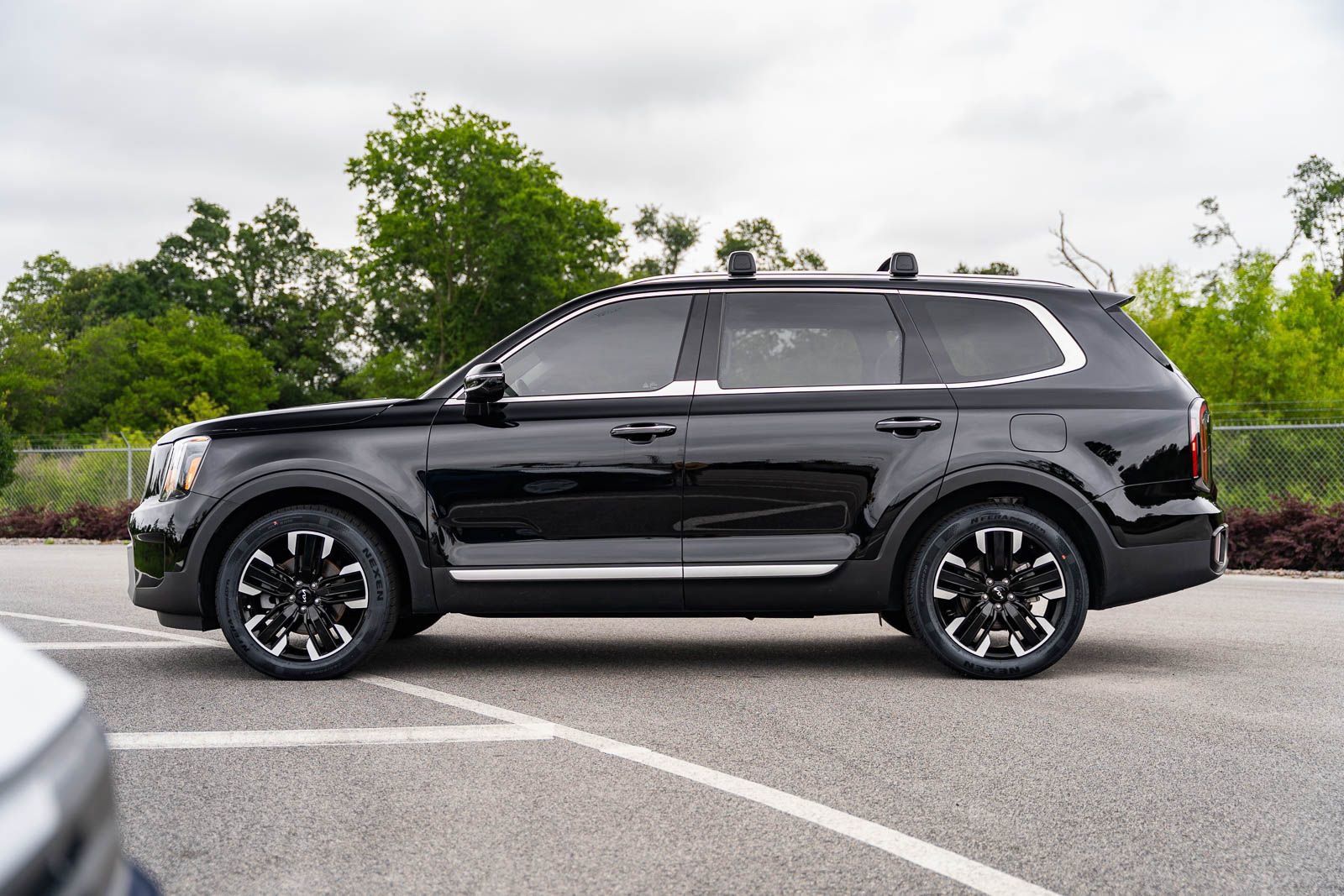 Used 2024 Kia Telluride SX FWD image 4