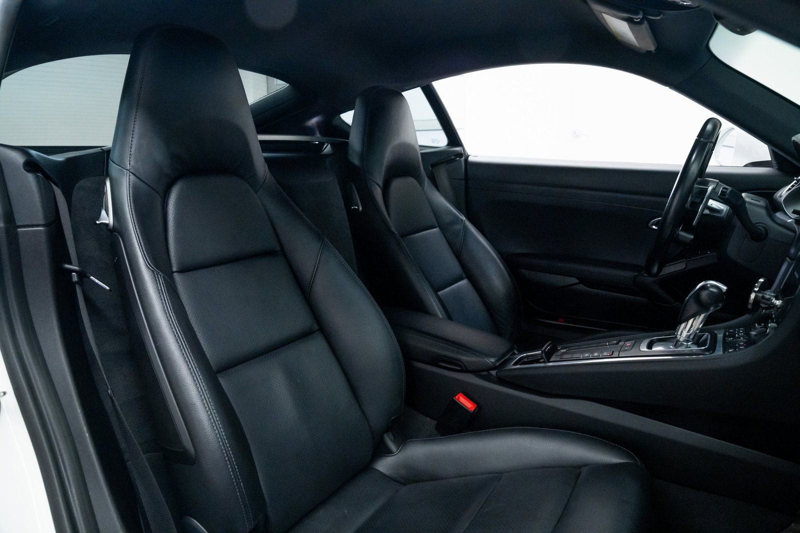 Used 2018 Porsche 718 Cayman S image 21