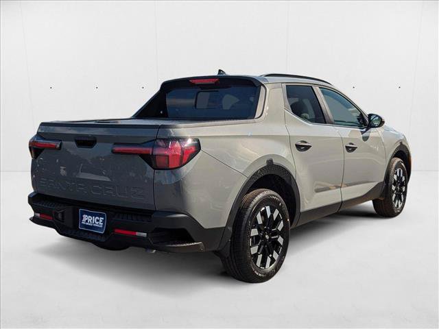 Used 2025 Hyundai Santa Cruz SEL FWD image 2
