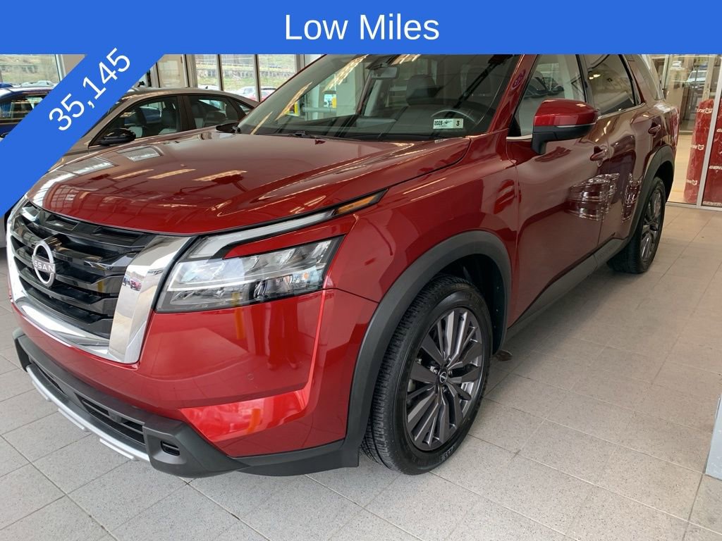 Used 2023 Nissan Pathfinder SL w/ SL Premium Package image 2