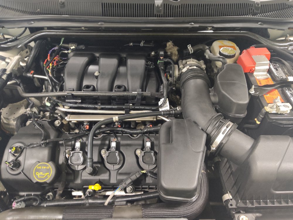 Used 2018 Ford Taurus SEL w/ Equipment Group 201A AWD/4WD image 30