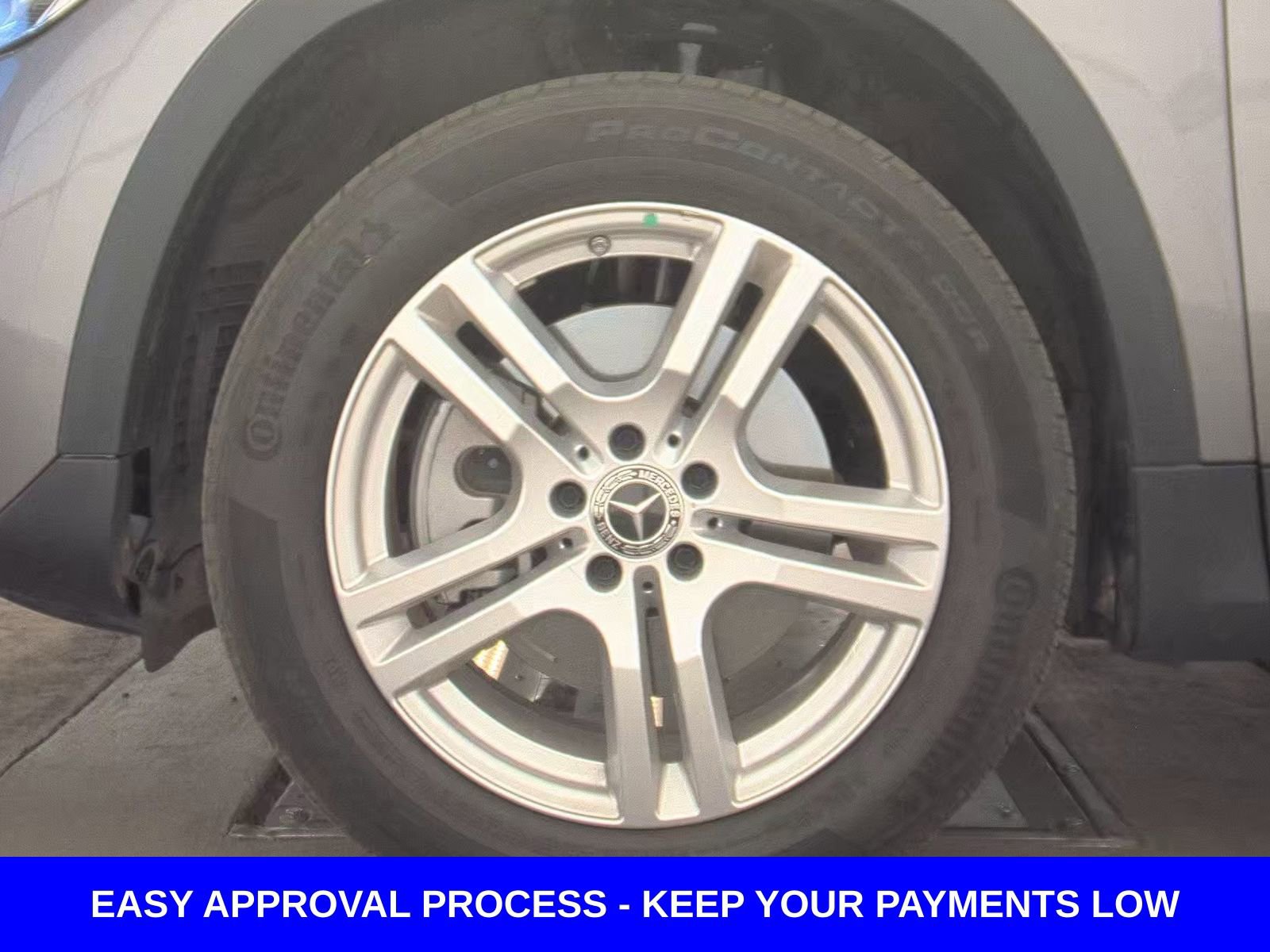 Used 2021 Mercedes-Benz GLA 250 4MATIC w/ Premium Package image 18