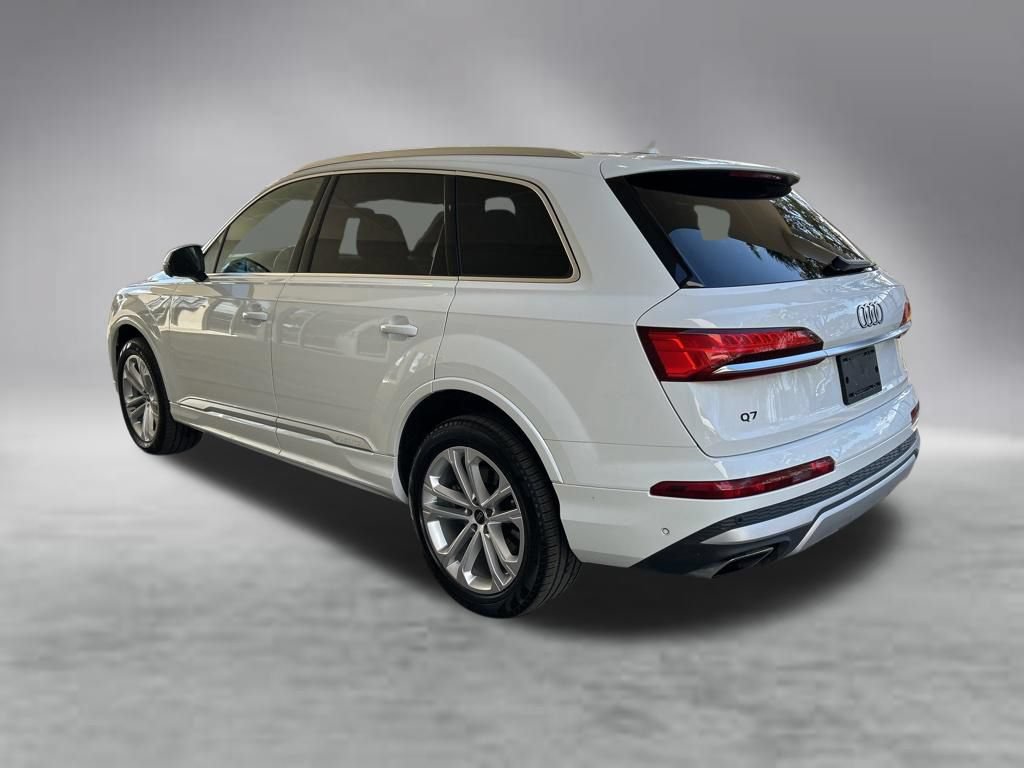 Used 2025 Audi Q7 3.0T Premium Plus AWD/4WD image 4