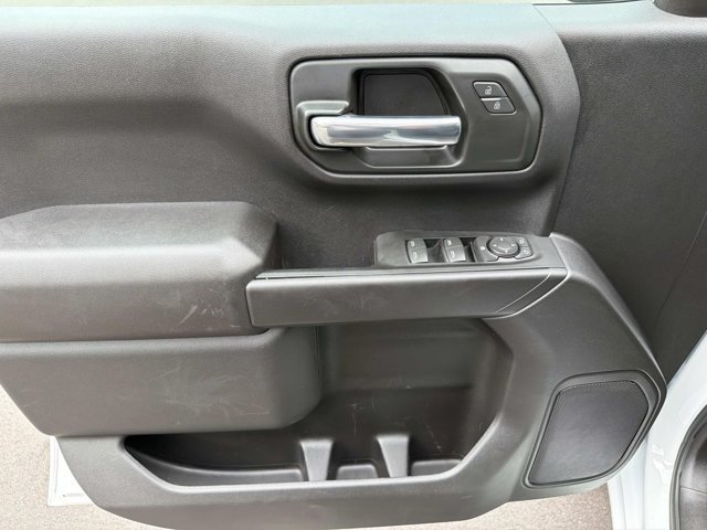 Used 2025 Chevrolet Silverado 1500 Custom w/ Turbomax Blackout Package AWD/4WD image 9