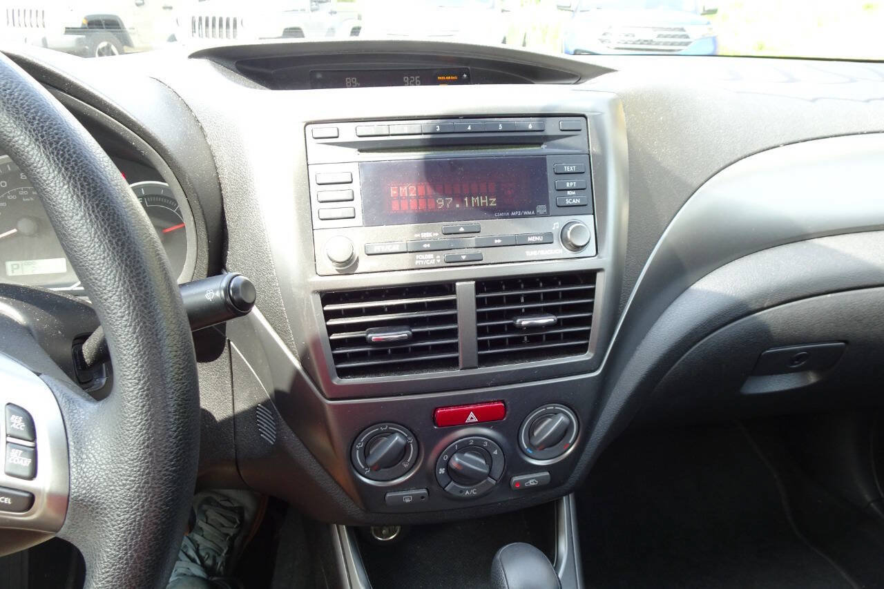 Used 2011 Subaru Impreza 2.5i AWD/4WD image 17