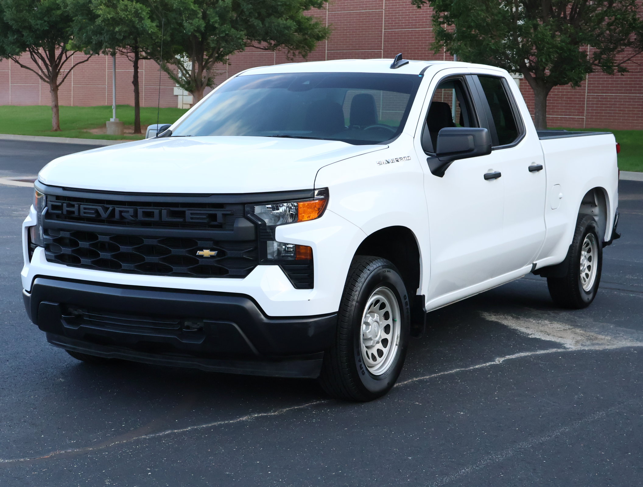 Used 2025 Chevrolet Silverado 1500 W/T RWD image 22