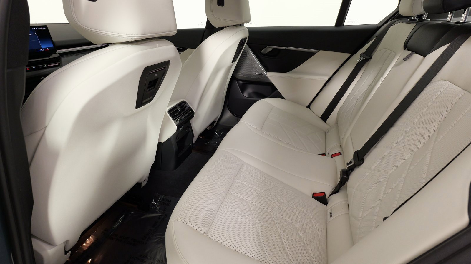 Used 2024 BMW 530i xDrive image 38