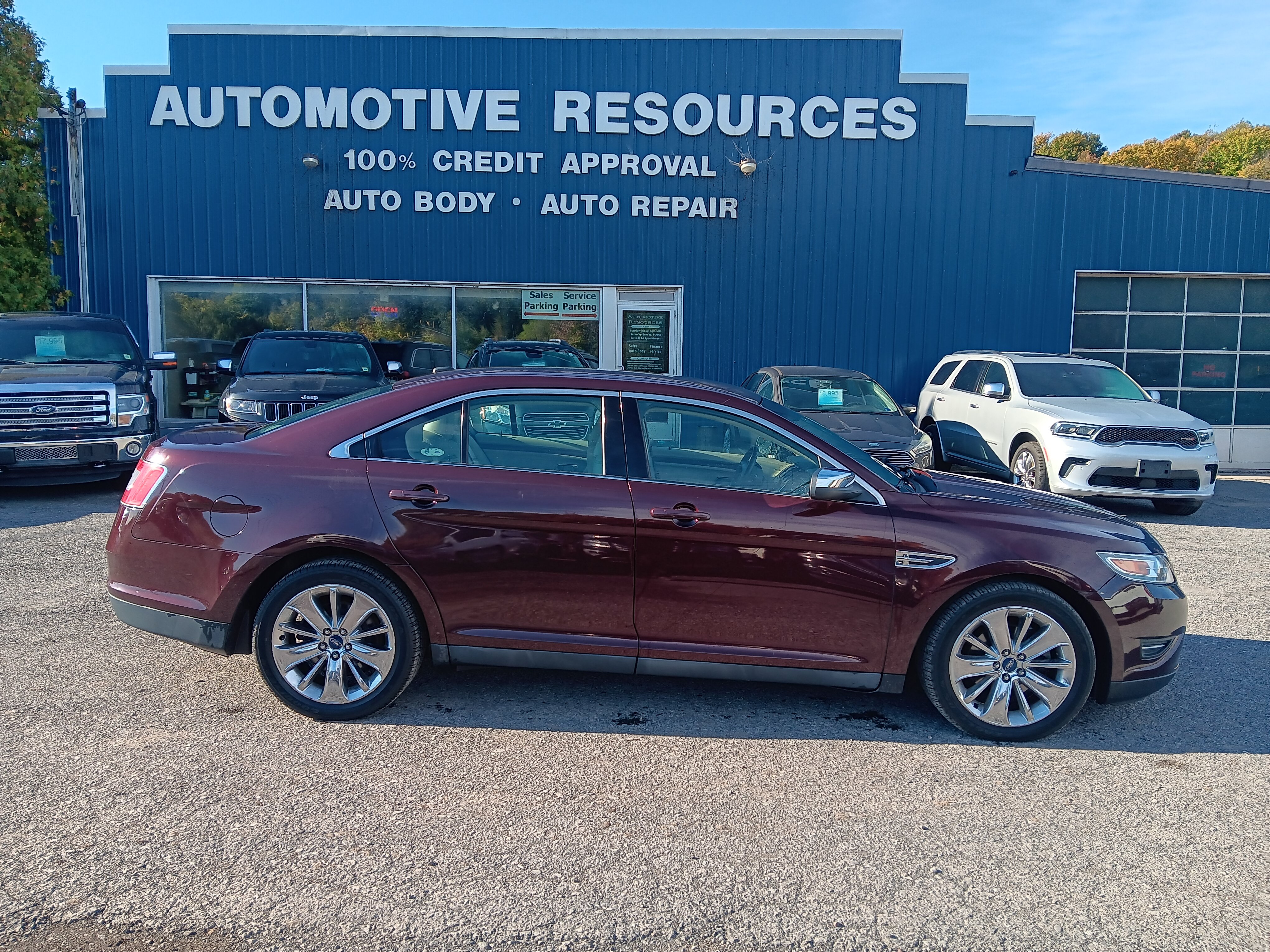 Used 2011 Ford Taurus Limited w/ 303A Rapid Spec Order Code AWD/4WD image 5