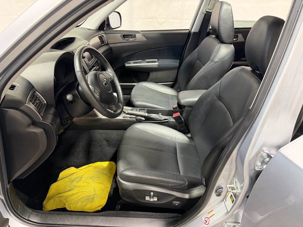 Used 2012 Subaru Forester 2.5X Limited AWD/4WD image 23