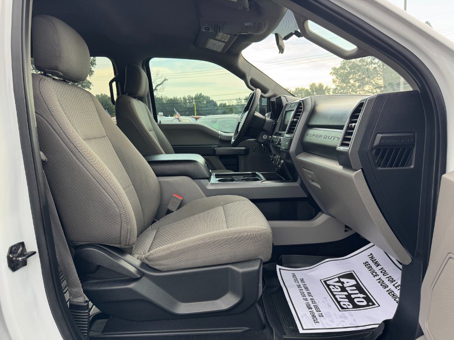 Used 2019 Ford F250 XLT w/ XLT Premium Package AWD/4WD image 18