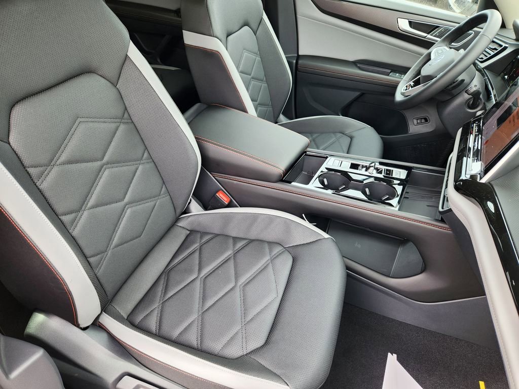 New 2026 Volkswagen Atlas Peak Edition AWD/4WD image 11