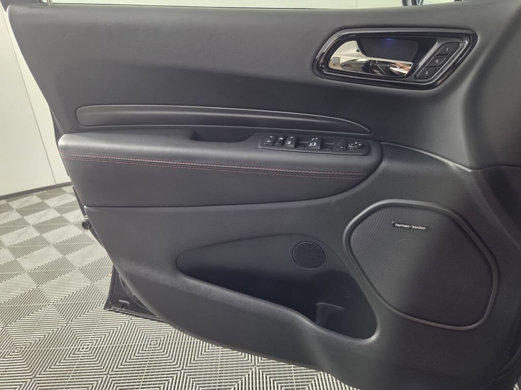 Used 2025 Dodge Durango GT AWD/4WD image 19