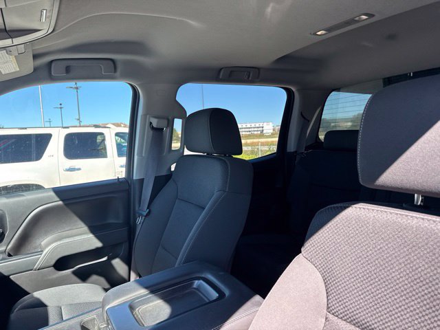 Used 2015 Chevrolet Silverado 2500 LT w/ LT Convenience Package AWD/4WD image 4