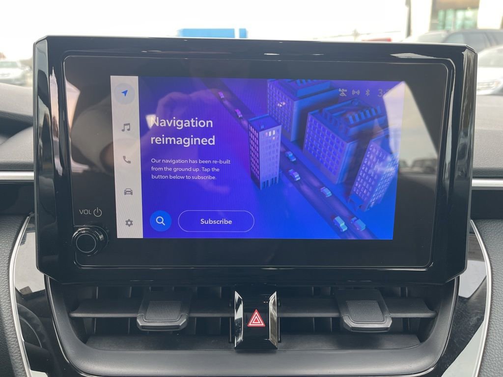Used 2025 Toyota Corolla LE image 19