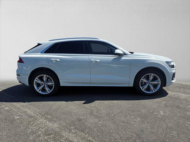 Used 2023 Audi Q8 Premium w/ Convenience Package AWD/4WD image 2