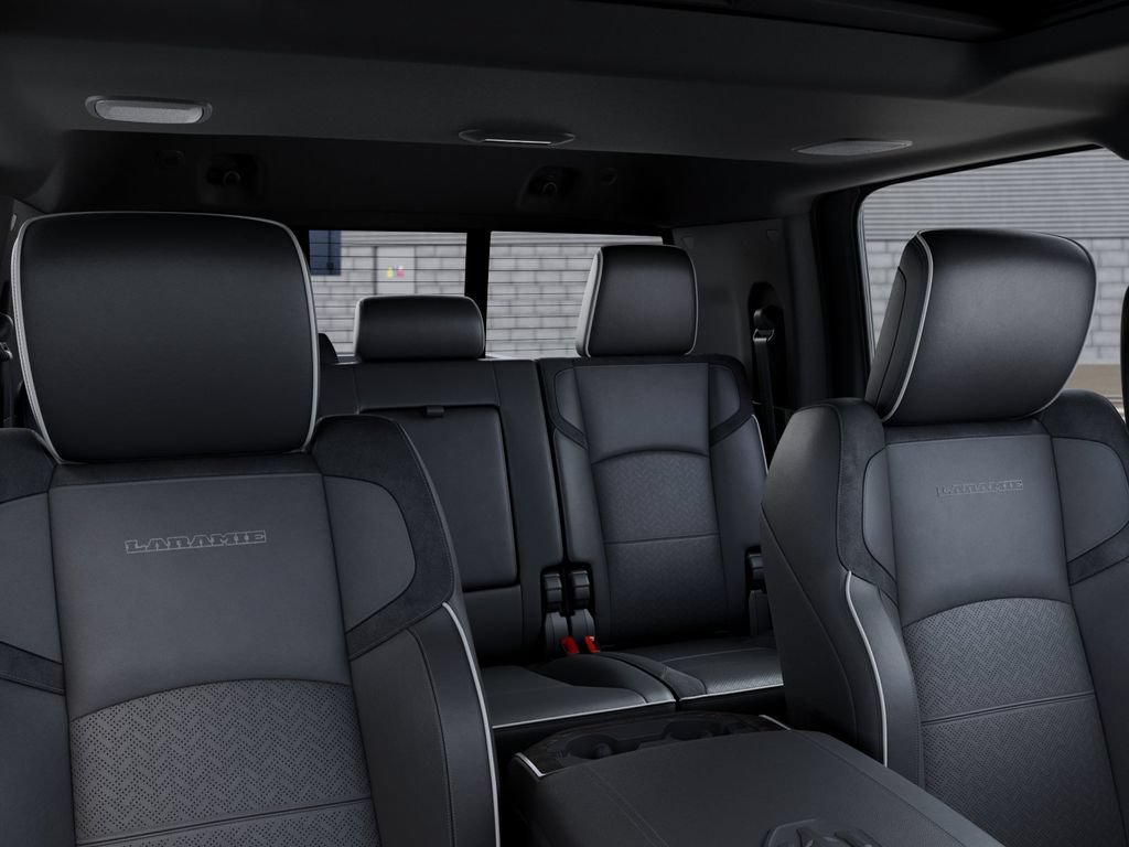 New 2026 RAM 3500 Laramie AWD/4WD image 27