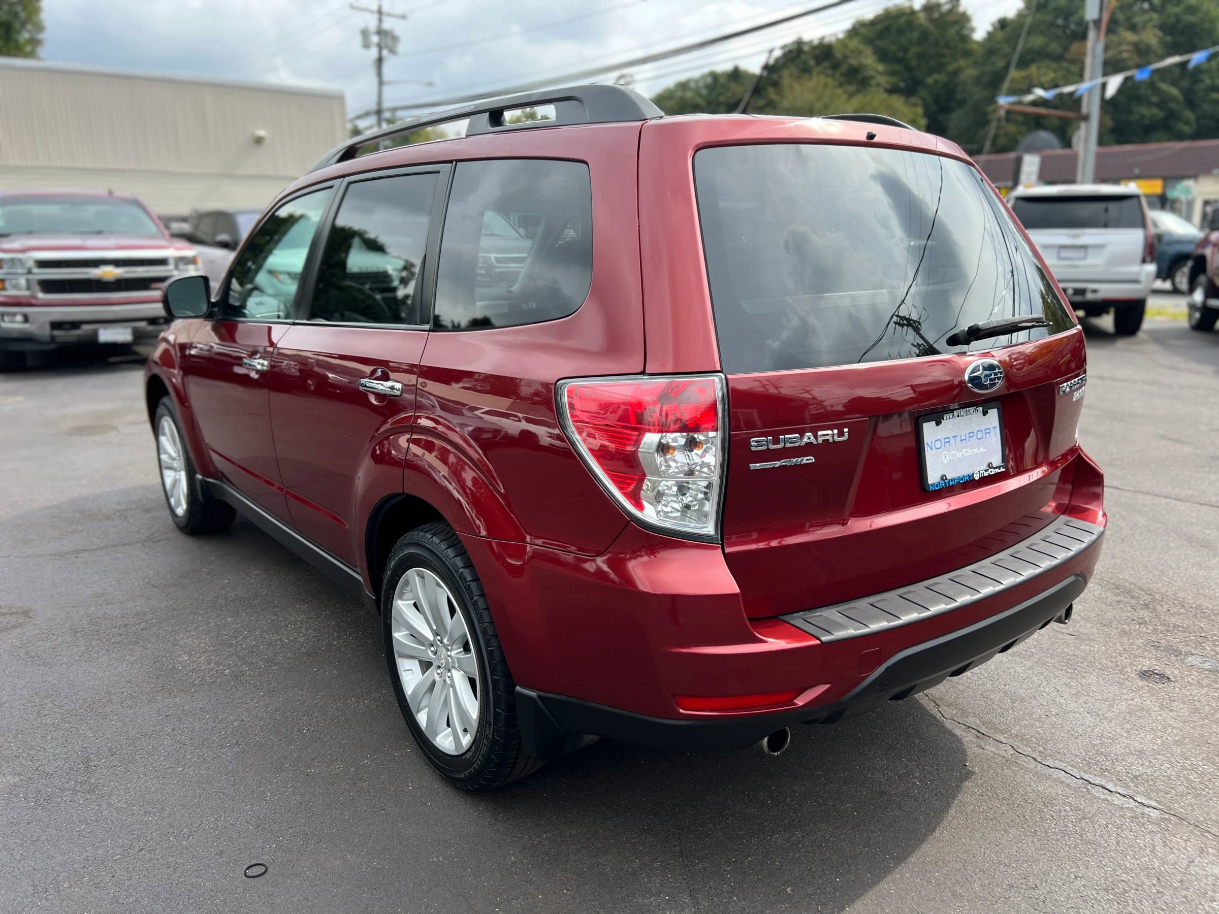 Used 2011 Subaru Forester 2.5X Premium w/ All-Weather Pkg image 4