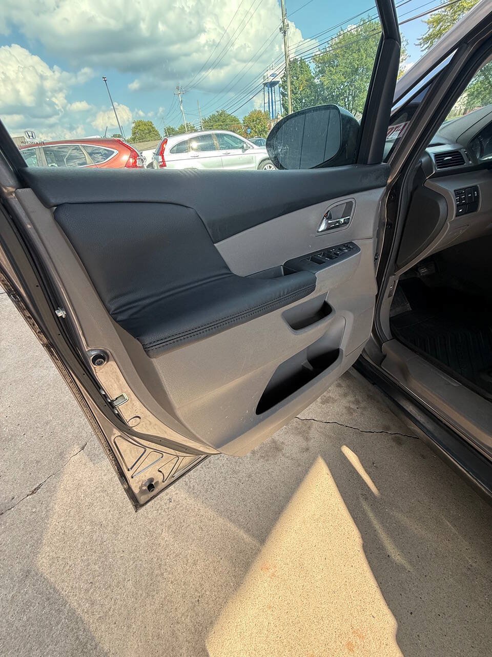 Used 2014 Honda Odyssey EX-L image 19