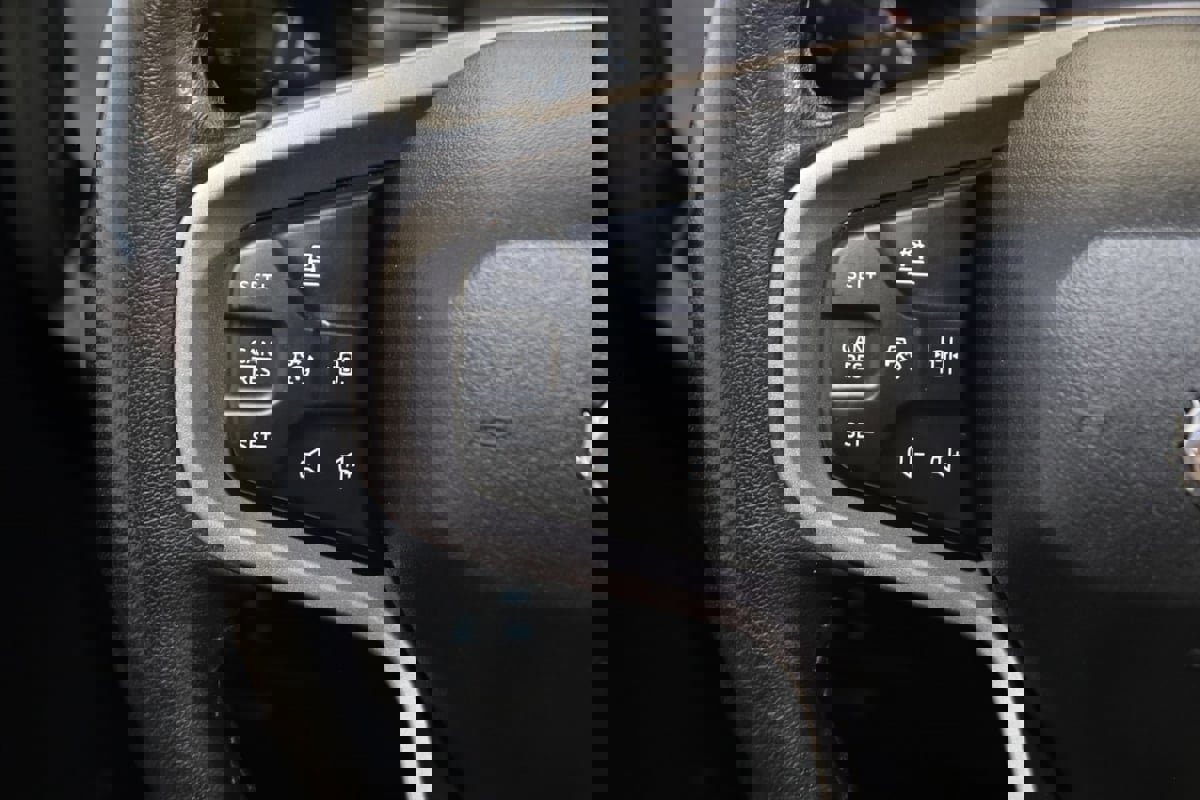 Used 2022 Ford Bronco Wildtrak image 39