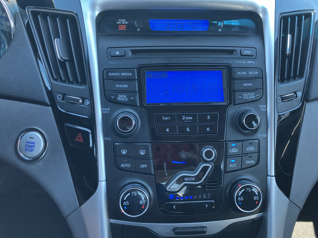 Used 2013 Hyundai Sonata Limited FWD image 16