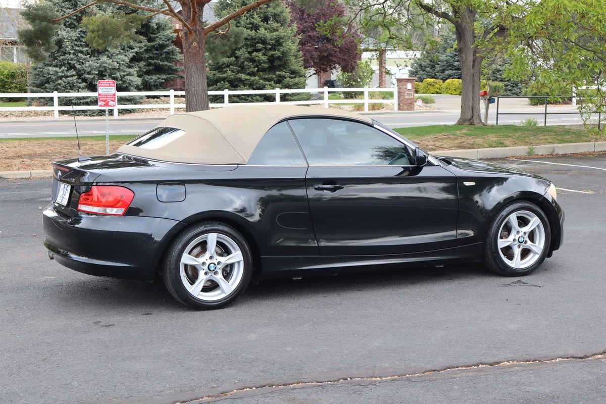Used 2013 BMW 128i Convertible RWD image 4