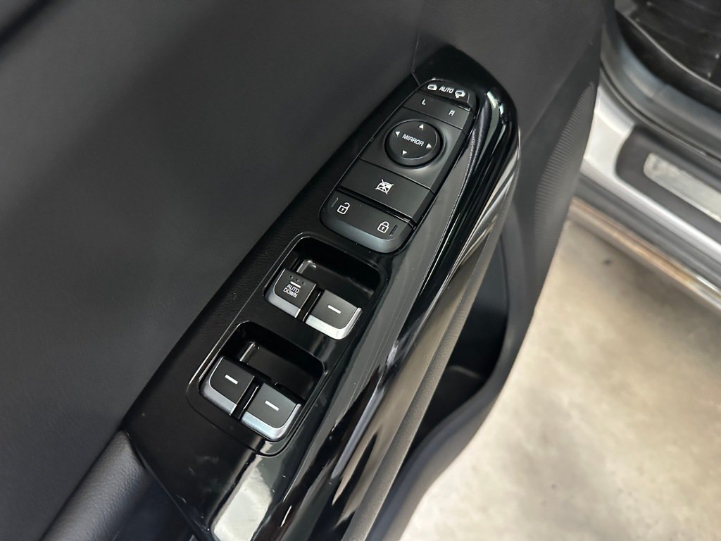 Used 2020 Kia Sportage S w/ S Premium Package FWD image 9