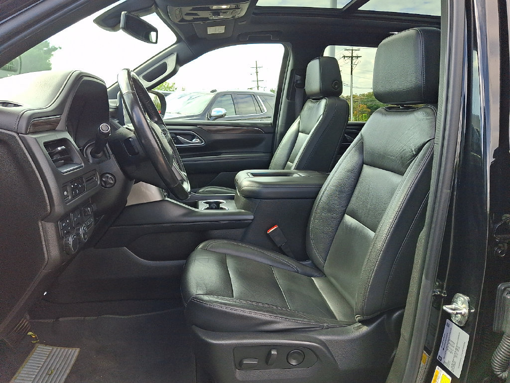Used 2021 Chevrolet Tahoe Z71 w/ Z71 Signature Package AWD/4WD image 18