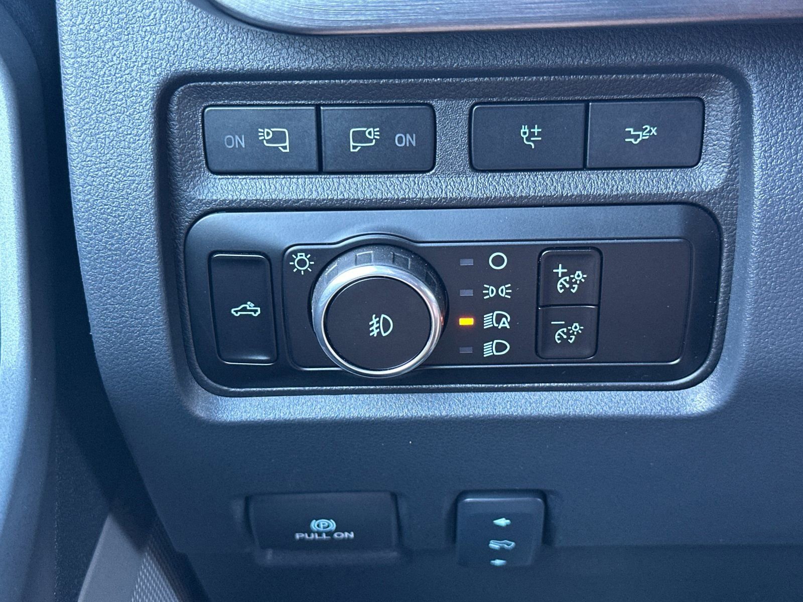 Used 2023 Ford F250 Lariat w/ Lariat Ultimate Package image 33