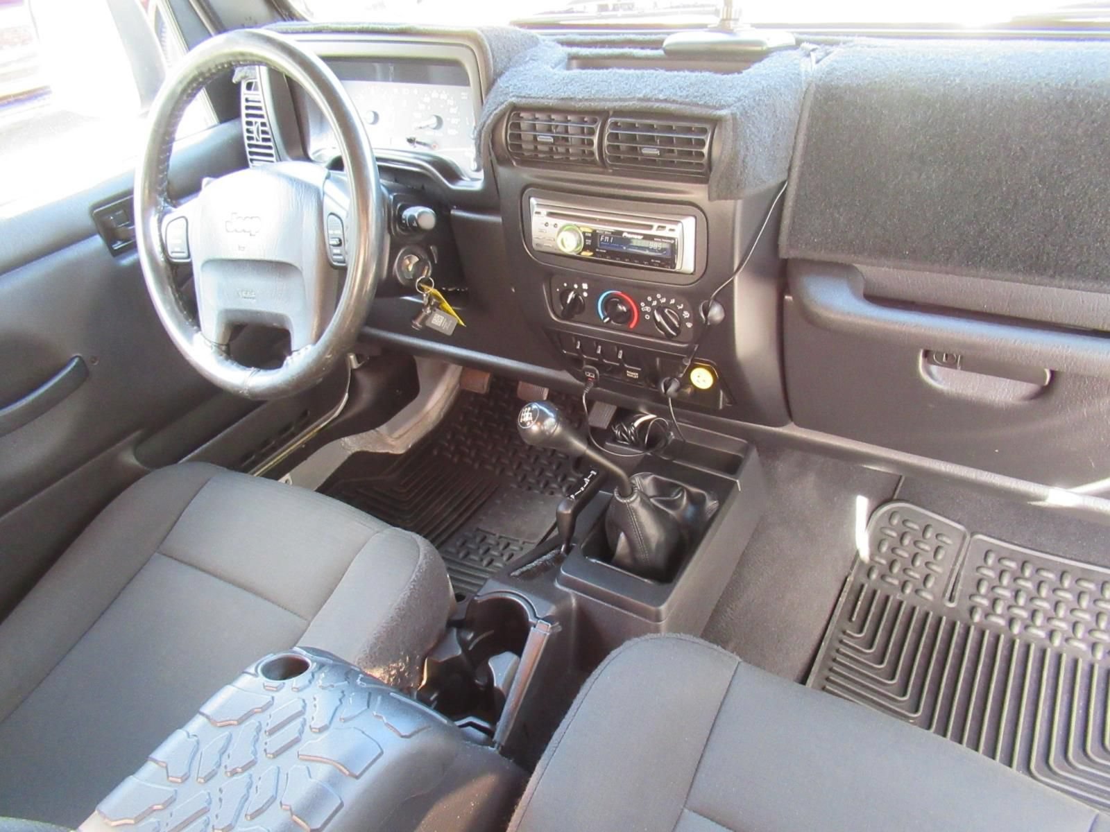 Used 2006 Jeep Wrangler Sport w/ 30" Tire & Wheel Group AWD/4WD image 14