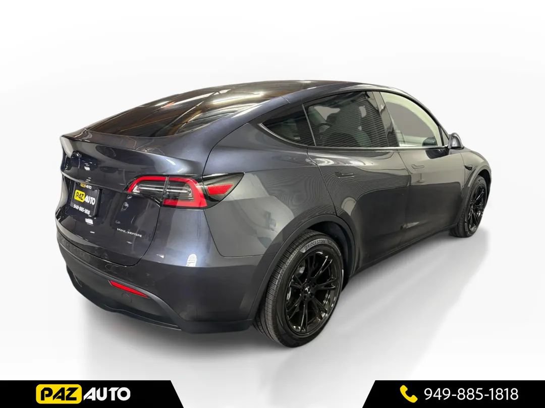 Used 2024 Tesla Model Y Long Range AWD/4WD image 5