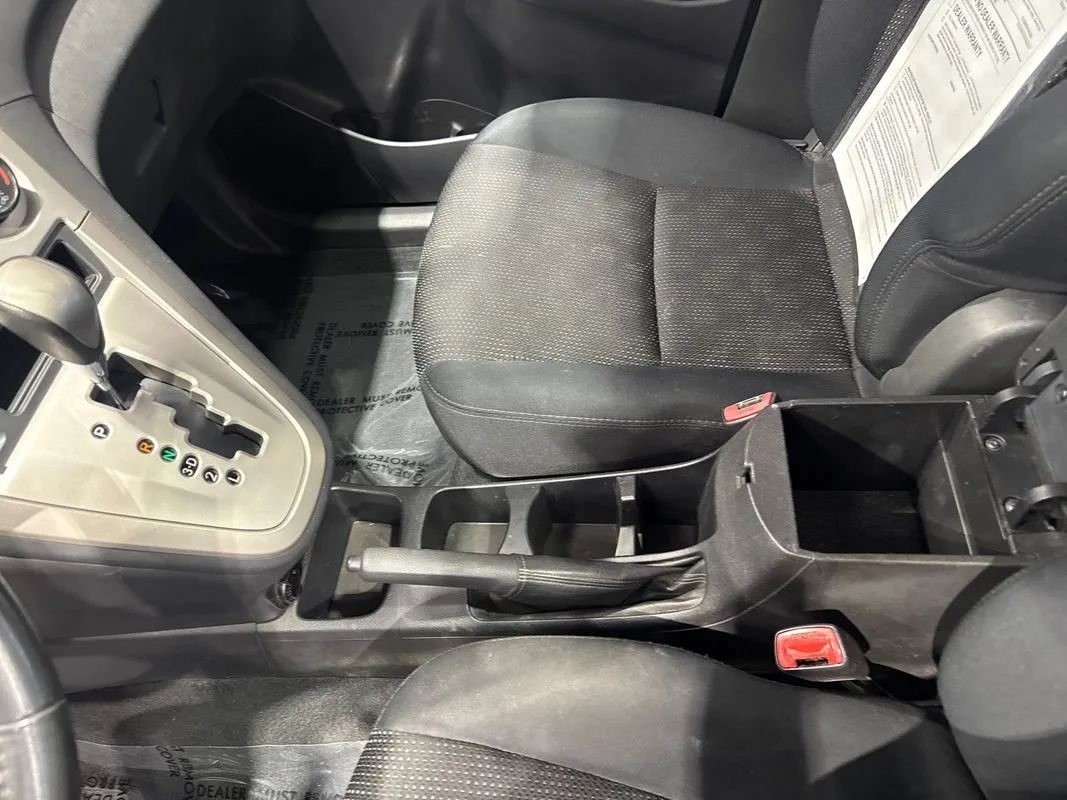 Used 2010 Pontiac Vibe AWD w/ Sun And Sound Package image 84