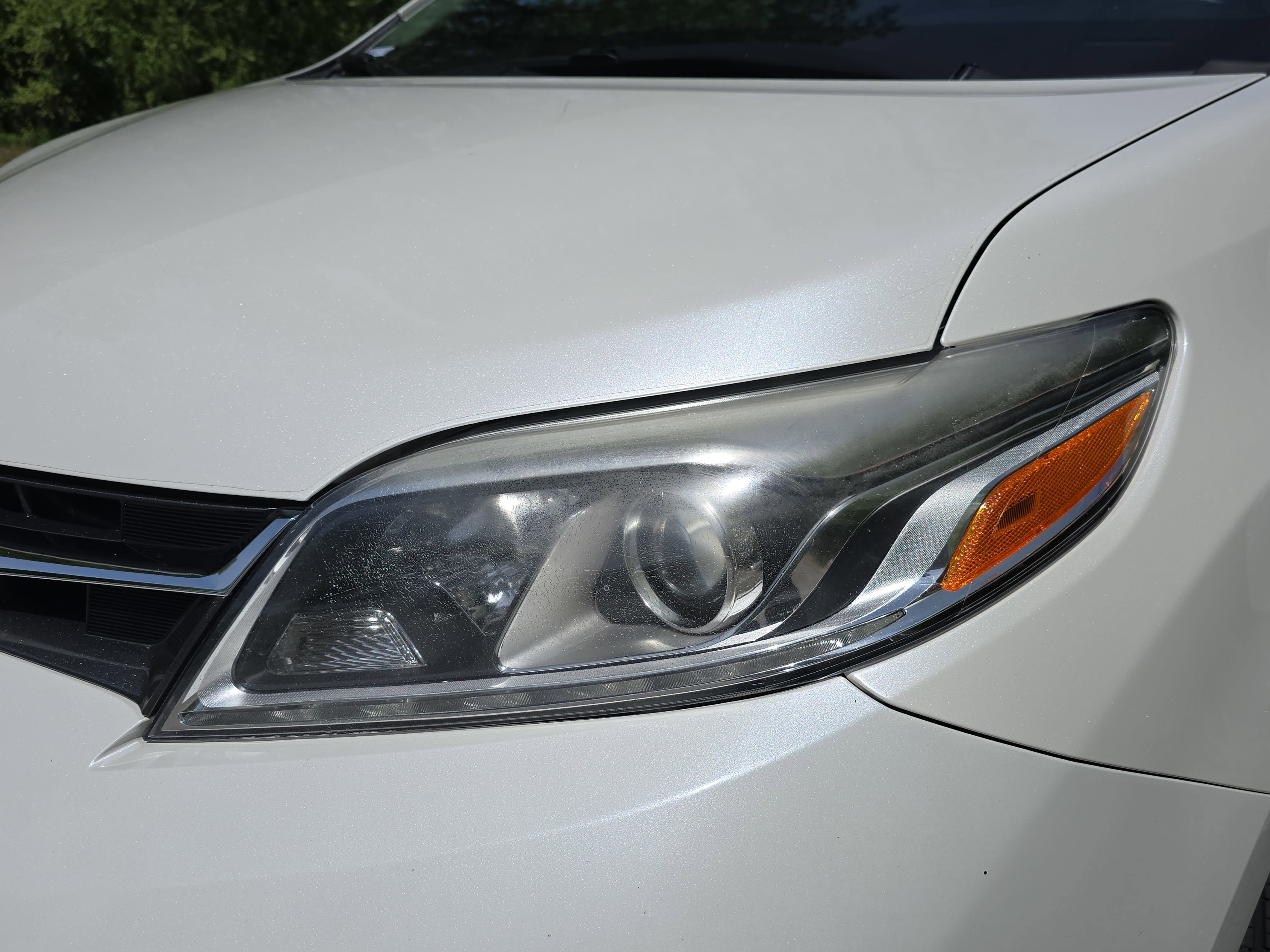 Used 2018 Toyota Sienna Limited image 31