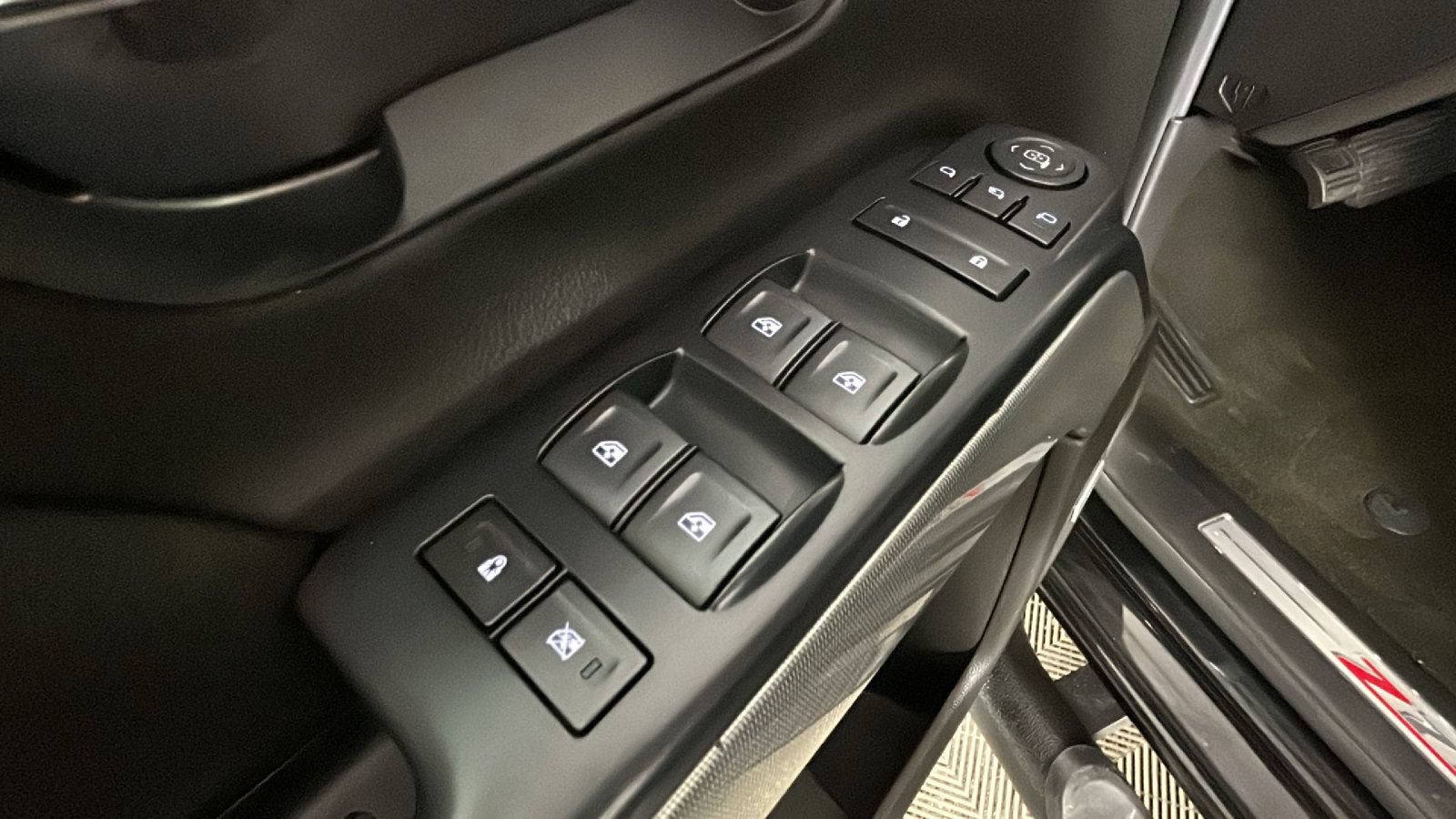 Used 2017 Chevrolet Silverado 2500 LTZ w/ Duramax Plus Package AWD/4WD image 13