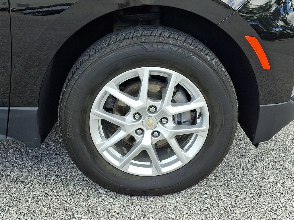 Used 2023 Chevrolet Equinox LT AWD/4WD image 11