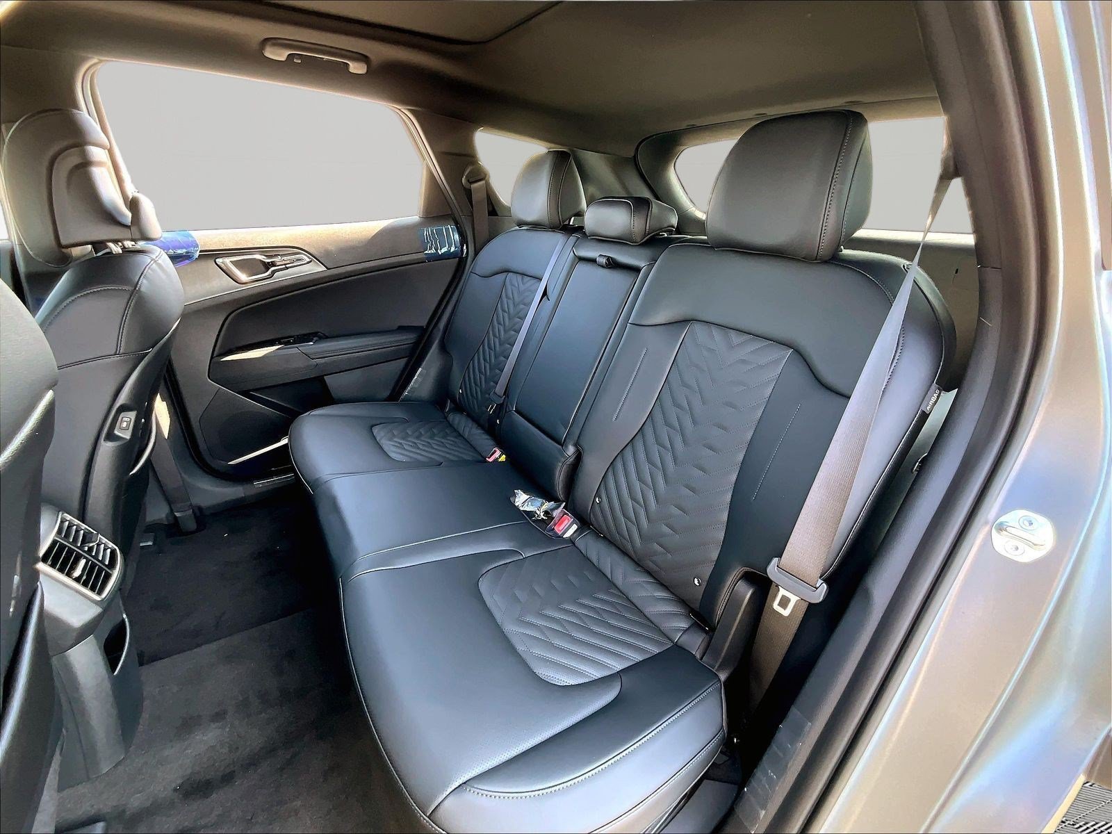 New 2027 Kia Sportage X-Line Prestige AWD/4WD image 18