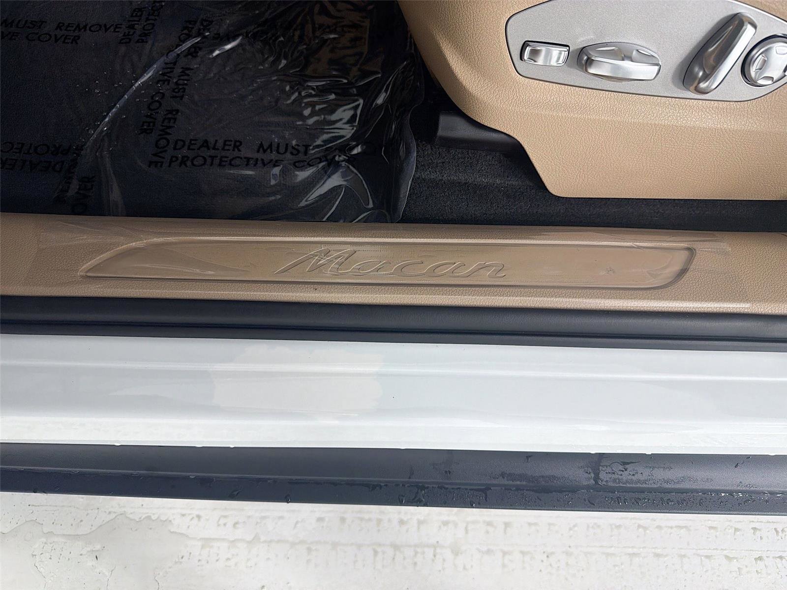 New 2026 Porsche Macan image 10