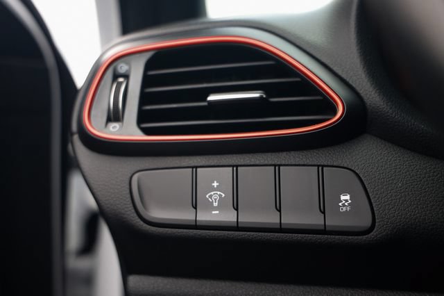 Used 2020 Hyundai Elantra GT N Line FWD image 46